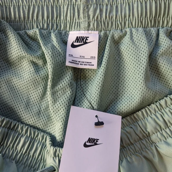 Nike Shorts (Size XL) - Picture 4 of 7